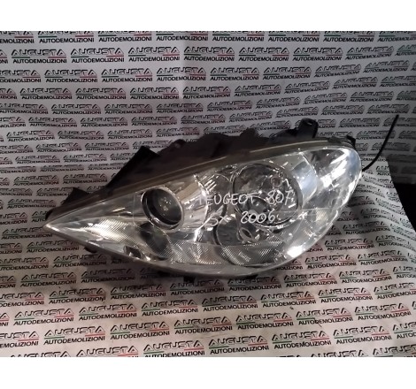 Peugeot 807 faro anteriore...