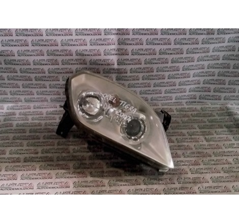 Opel Tigra faro anteriore...