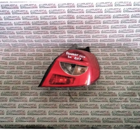 Renault Clio fanale...