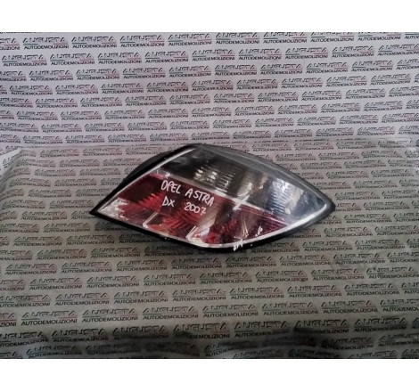Opel Astra GTC fanale...
