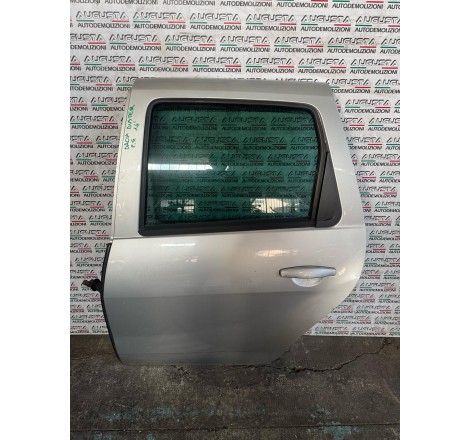 Porta posteriore sinistra...