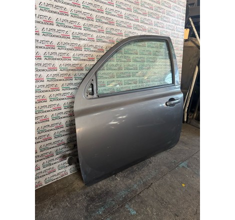 Porta anteriore sinistra...