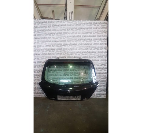 Portellone posteriore...