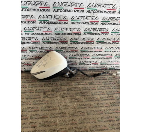 specchietto laterale destro...