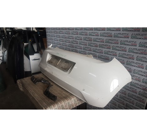 paraurti posteriore skoda...