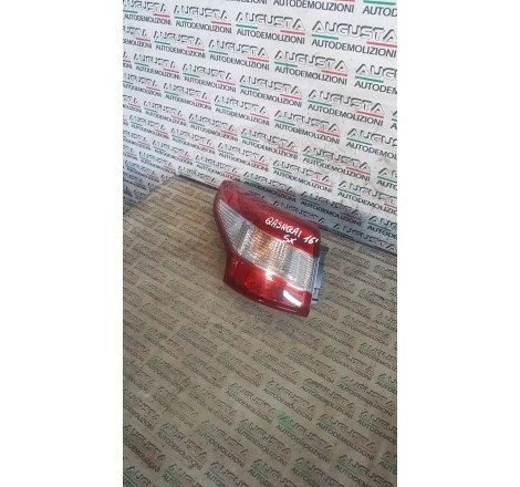 fanale posteriore sinistro...