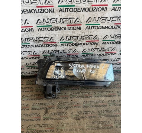 fendinebbia destro skoda...