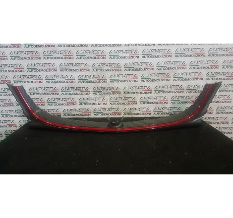 modanatura centrale...