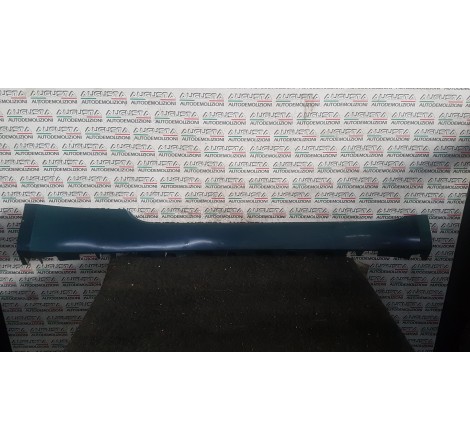 minigonna destra Fiat 500e...