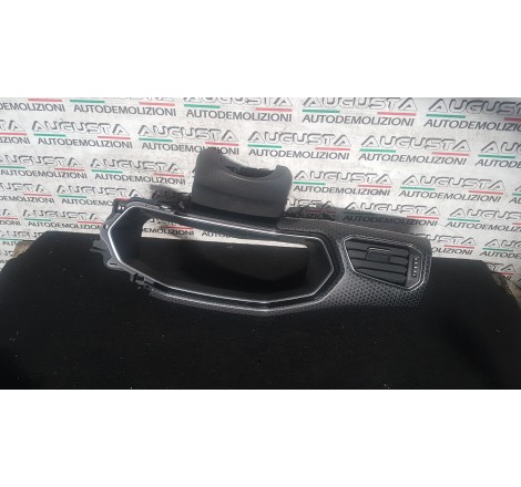 modanatura centrale...