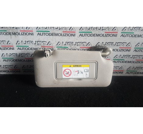 aletta parasole anteriore...