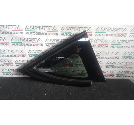 finestrino laterale...