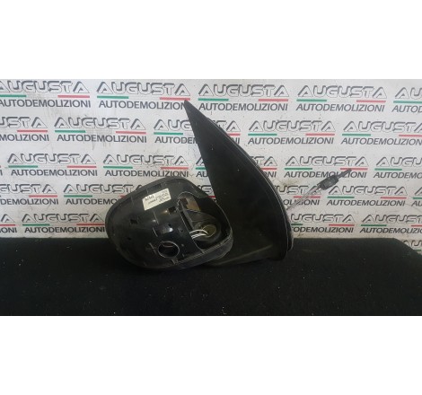 specchietto laterale destro...